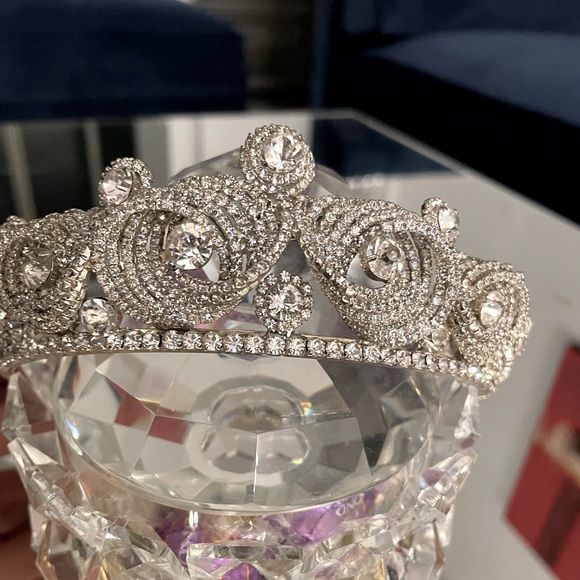 Bride Headpiece - Picture 2 of 3